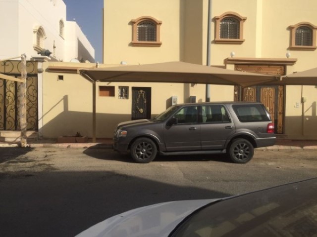 أحدث مظلات السيارات بجدة